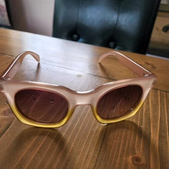 Marc by Marc Jacobs Sunglasses - Picture 3 of 11